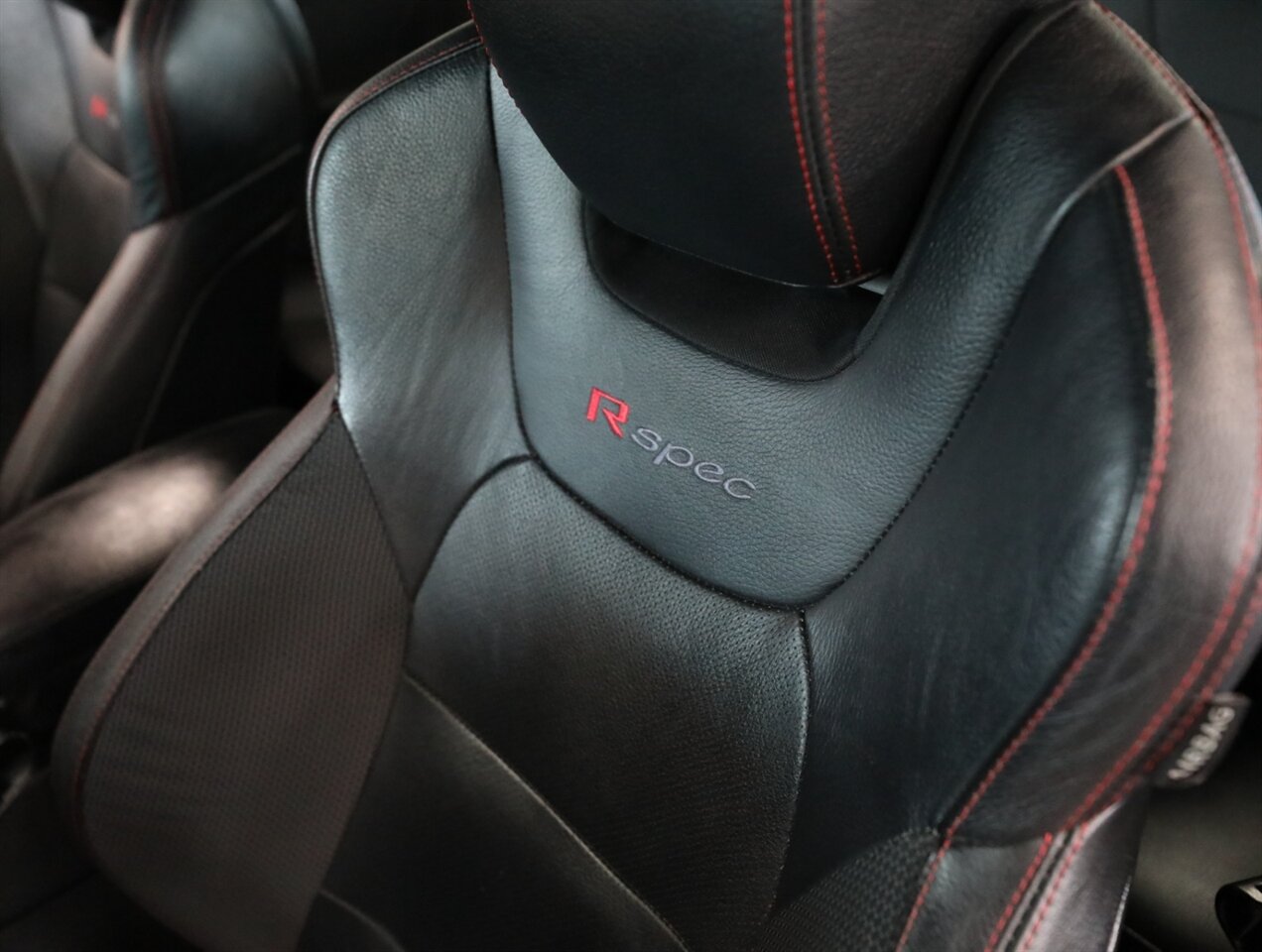 2016 Hyundai Genesis Coupe 3.8 R-Spec - Photo 27 - Addison, IL 60101