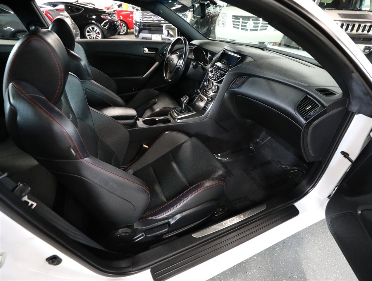 2016 Hyundai Genesis Coupe 3.8 R-Spec - Photo 18 - Addison, IL 60101