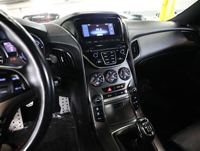 2016 Hyundai Genesis Coupe 3.8 R-Spec   - Photo 29 - Addison, IL 60101