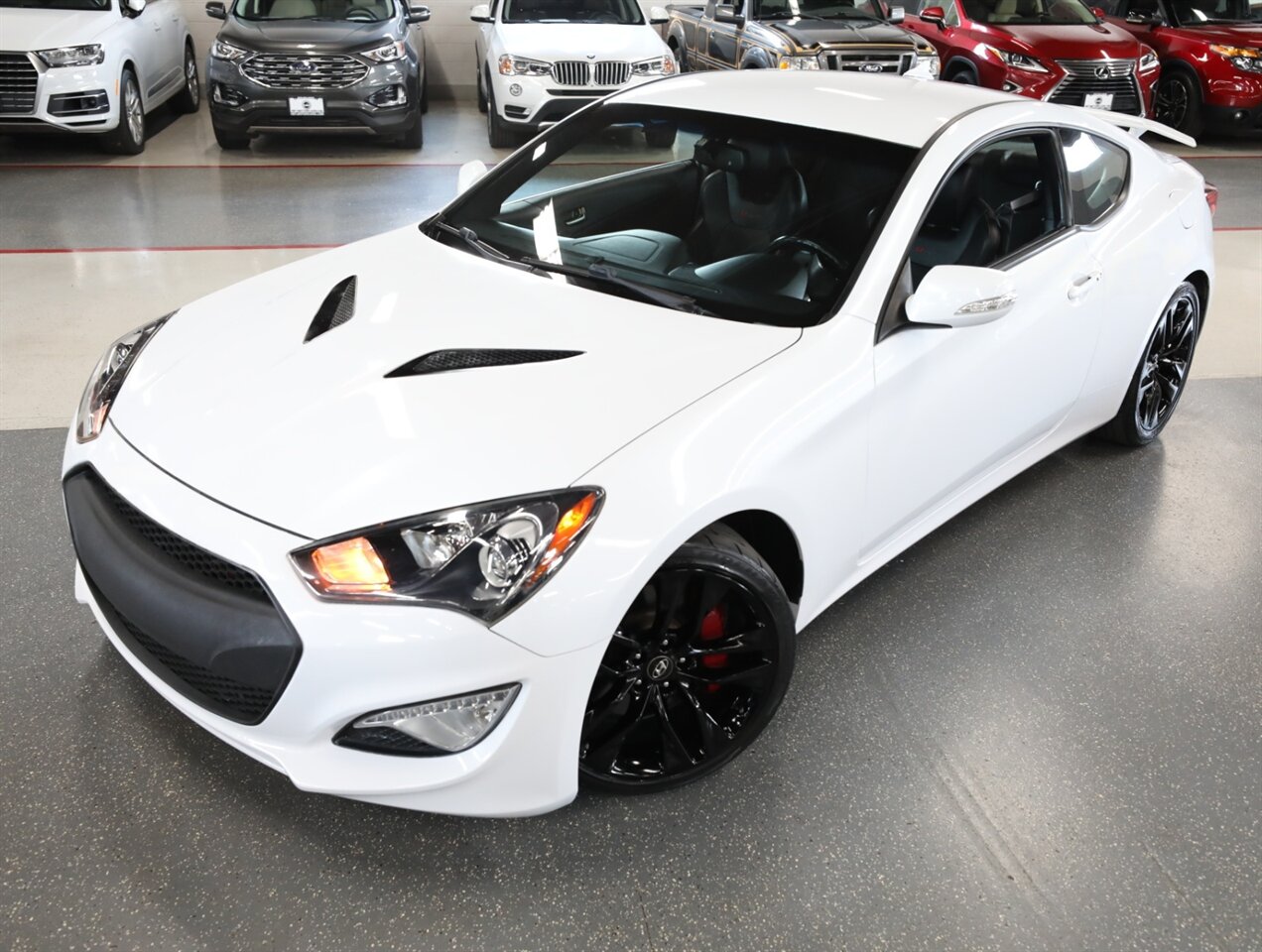 2016 Hyundai Genesis Coupe 3.8 R-Spec - Photo 2 - Addison, IL 60101