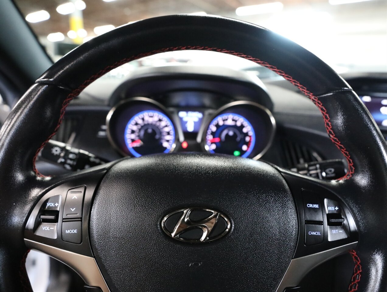 2016 Hyundai Genesis Coupe 3.8 R-Spec - Photo 34 - Addison, IL 60101