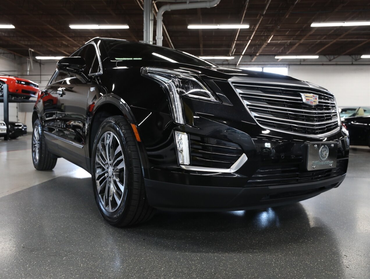 2017 Cadillac XT5 Premium Luxury - Photo 51 - Addison, IL 60101