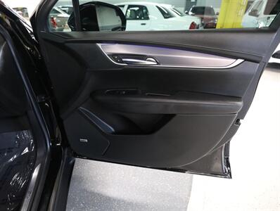 2017 Cadillac XT5 Premium Luxury - Photo 17 - Addison, IL 60101