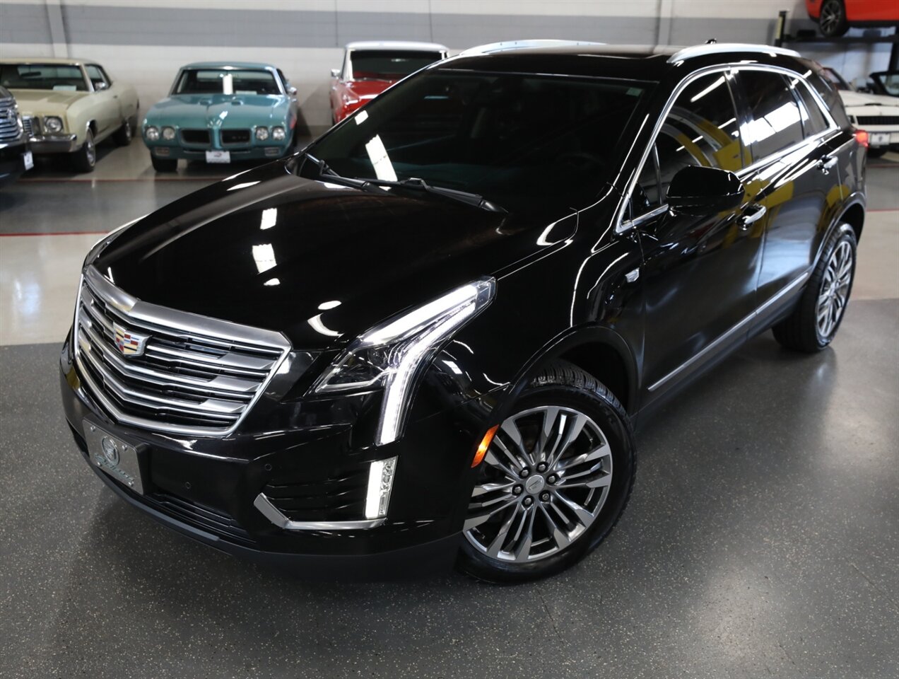 2017 Cadillac XT5 Premium Luxury - Photo 2 - Addison, IL 60101