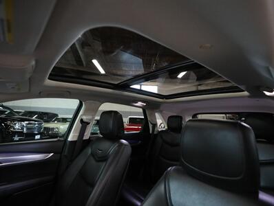 2017 Cadillac XT5 Premium Luxury - Photo 33 - Addison, IL 60101