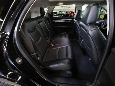 2017 Cadillac XT5 Premium Luxury - Photo 22 - Addison, IL 60101