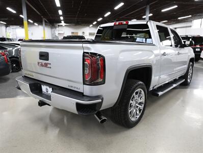 2017 GMC Sierra 1500 Denali 4WD   - Photo 9 - Addison, IL 60101