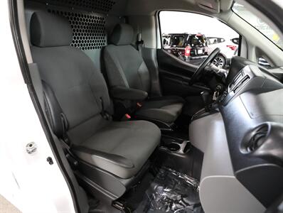 2018 Nissan NV200 SV   - Photo 18 - Addison, IL 60101