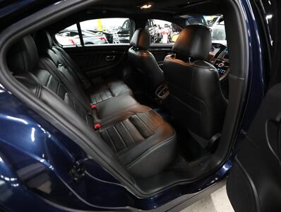 2017 Ford Taurus SHO AWD   - Photo 22 - Addison, IL 60101