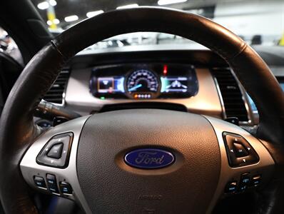 2017 Ford Taurus SHO AWD   - Photo 41 - Addison, IL 60101
