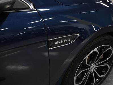 2017 Ford Taurus SHO AWD   - Photo 8 - Addison, IL 60101