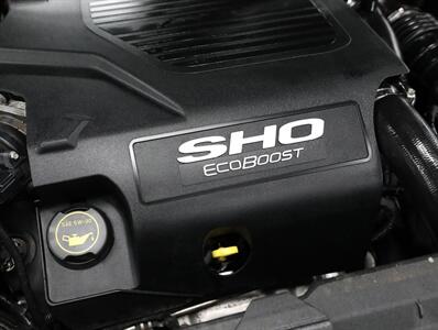 2017 Ford Taurus SHO AWD   - Photo 51 - Addison, IL 60101