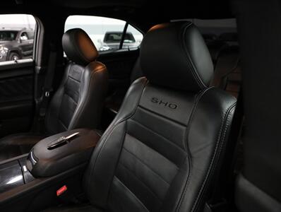 2017 Ford Taurus SHO AWD   - Photo 32 - Addison, IL 60101