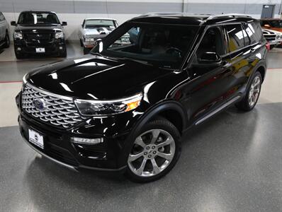 2020 Ford Explorer Platinum AWD   - Photo 2 - Addison, IL 60101