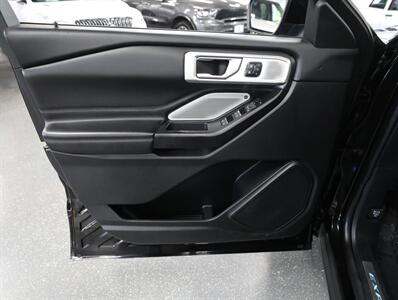 2020 Ford Explorer Platinum AWD   - Photo 34 - Addison, IL 60101