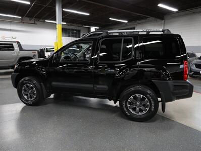 2014 Nissan Xterra PRO-4X 4x4 - Photo 16 - Addison, IL 60101