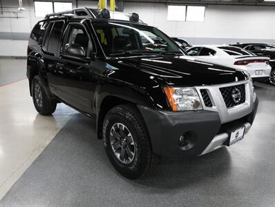 2014 Nissan Xterra PRO-4X 4x4 - Photo 7 - Addison, IL 60101