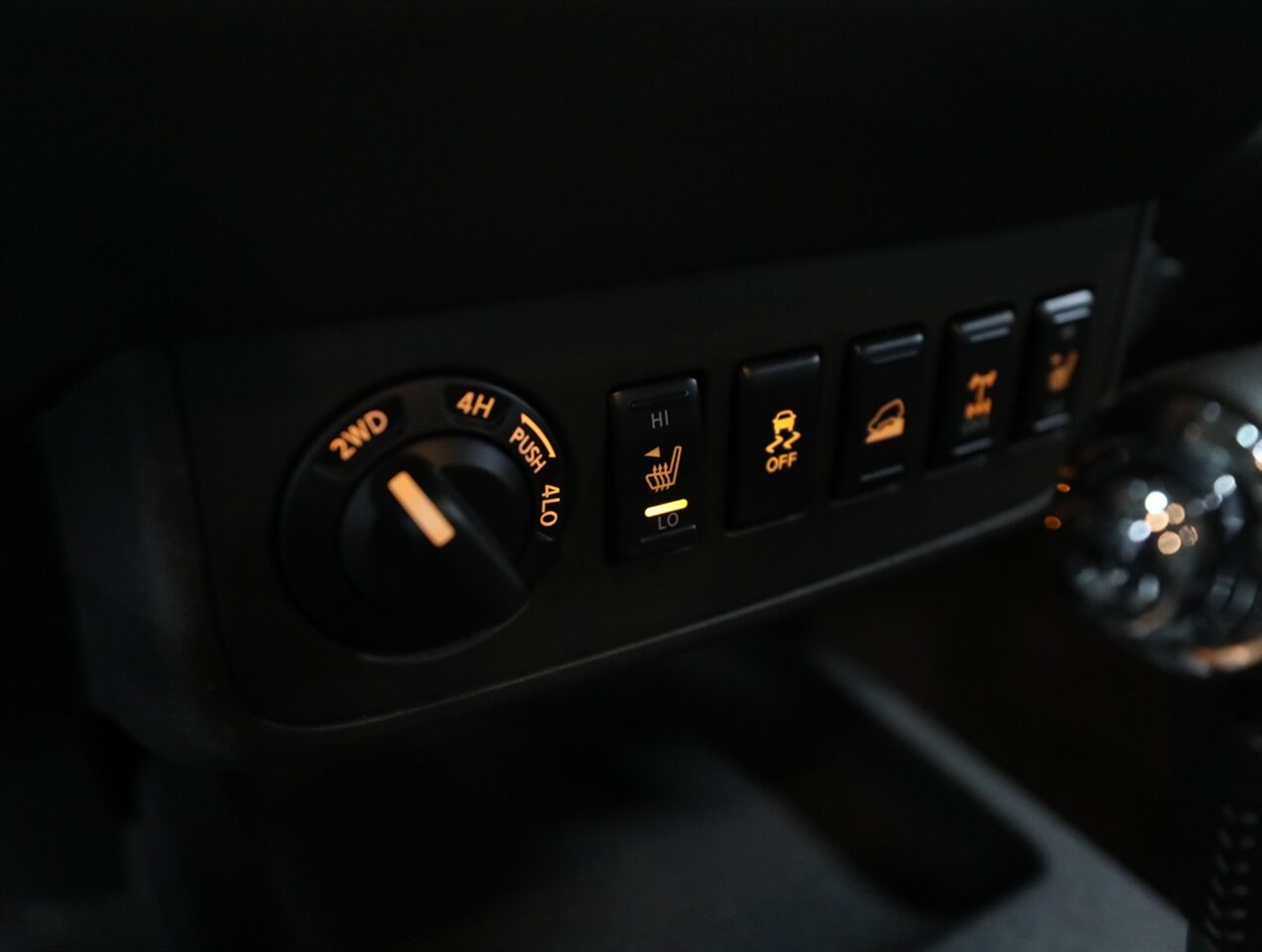 2014 Nissan Xterra PRO-4X 4x4 - Photo 34 - Addison, IL 60101