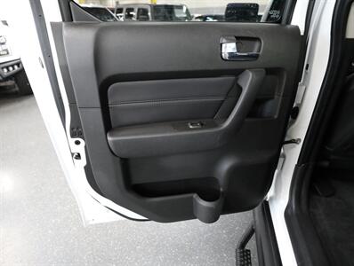 2009 Hummer H3T   - Photo 24 - Addison, IL 60101