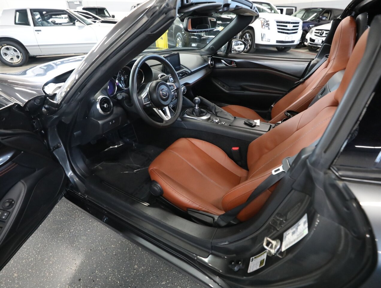 2023 Mazda MX-5 Miata RF Grand Touring - Photo 24 - Addison, IL 60101