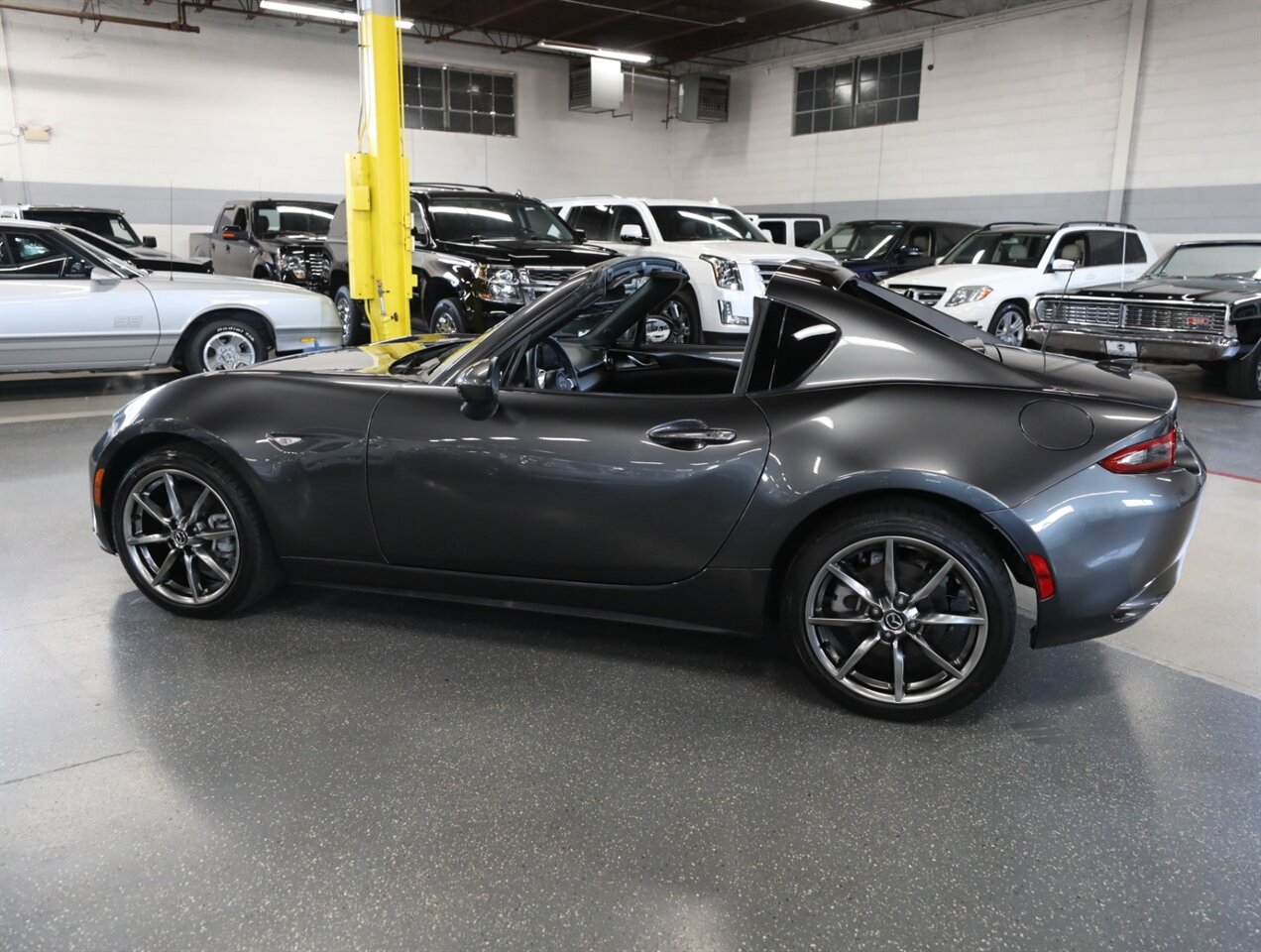 2023 Mazda MX-5 Miata RF Grand Touring - Photo 17 - Addison, IL 60101