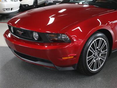 2011 Ford Mustang GT Premium   - Photo 3 - Addison, IL 60101