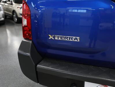 2014 Nissan Xterra PRO-4X 4x4 - Photo 14 - Addison, IL 60101