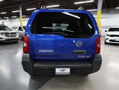 2014 Nissan Xterra PRO-4X 4x4 - Photo 12 - Addison, IL 60101