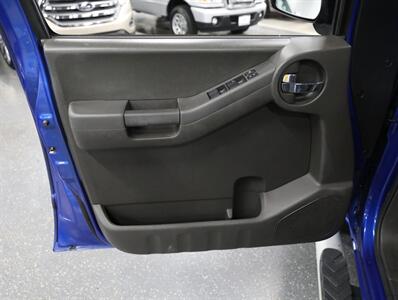 2014 Nissan Xterra PRO-4X 4x4 - Photo 30 - Addison, IL 60101