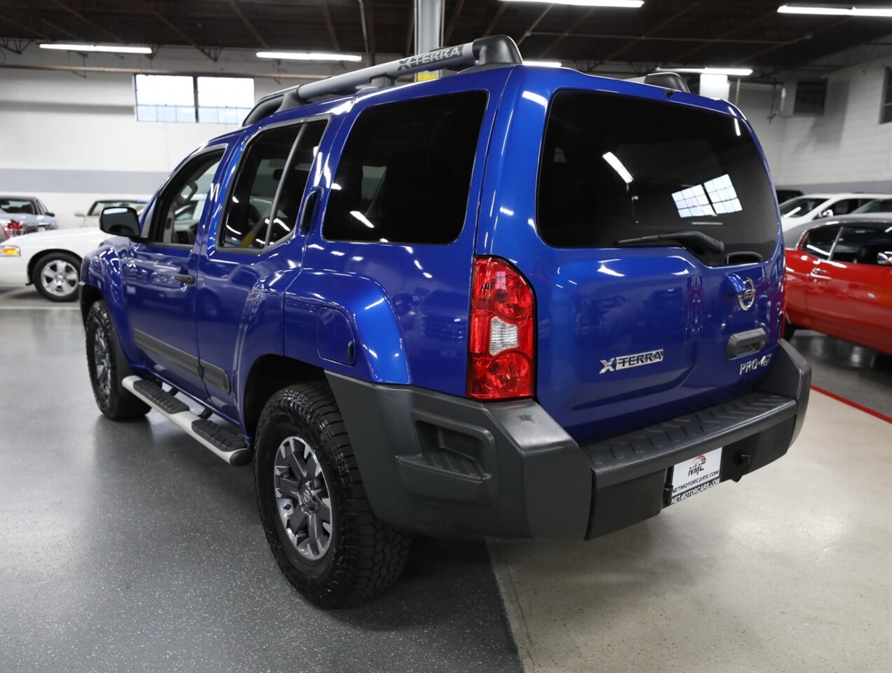 2014 Nissan Xterra PRO-4X 4x4 - Photo 15 - Addison, IL 60101