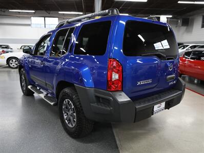 2014 Nissan Xterra PRO-4X 4x4 - Photo 15 - Addison, IL 60101