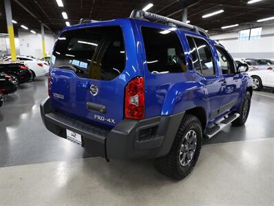 2014 Nissan Xterra PRO-4X 4x4 - Photo 10 - Addison, IL 60101
