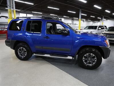 2014 Nissan Xterra PRO-4X 4x4 - Photo 9 - Addison, IL 60101