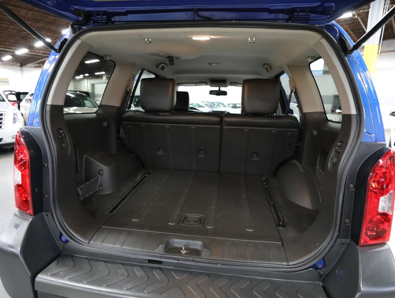 2014 Nissan Xterra PRO-4X 4x4 - Photo 25 - Addison, IL 60101