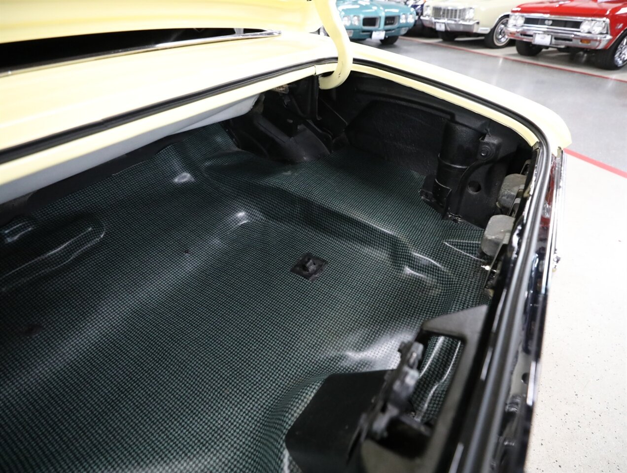 1967 Chevrolet Camaro SS Tribute Convertible - Photo 41 - Addison, IL 60101
