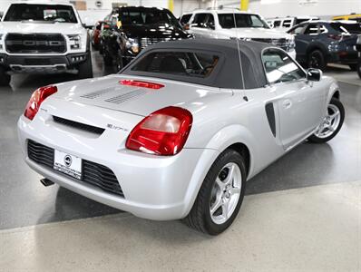 2001 Toyota MR2 Spyder   - Photo 30 - Addison, IL 60101