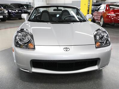 2001 Toyota MR2 Spyder   - Photo 6 - Addison, IL 60101