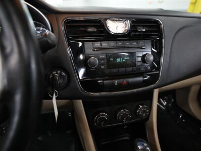 2012 Chrysler 200 Touring - Photo 27 - Addison, IL 60101