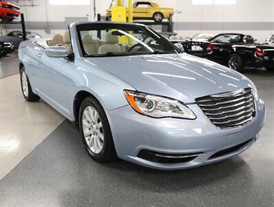 2012 Chrysler 200 Touring - Photo 7 - Addison, IL 60101