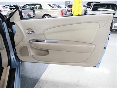 2012 Chrysler 200 Touring - Photo 17 - Addison, IL 60101