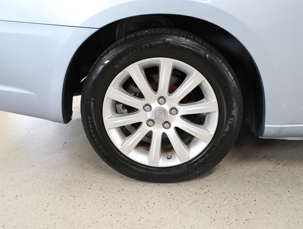 2012 Chrysler 200 Touring - Photo 39 - Addison, IL 60101