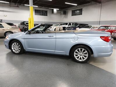 2012 Chrysler 200 Touring - Photo 15 - Addison, IL 60101