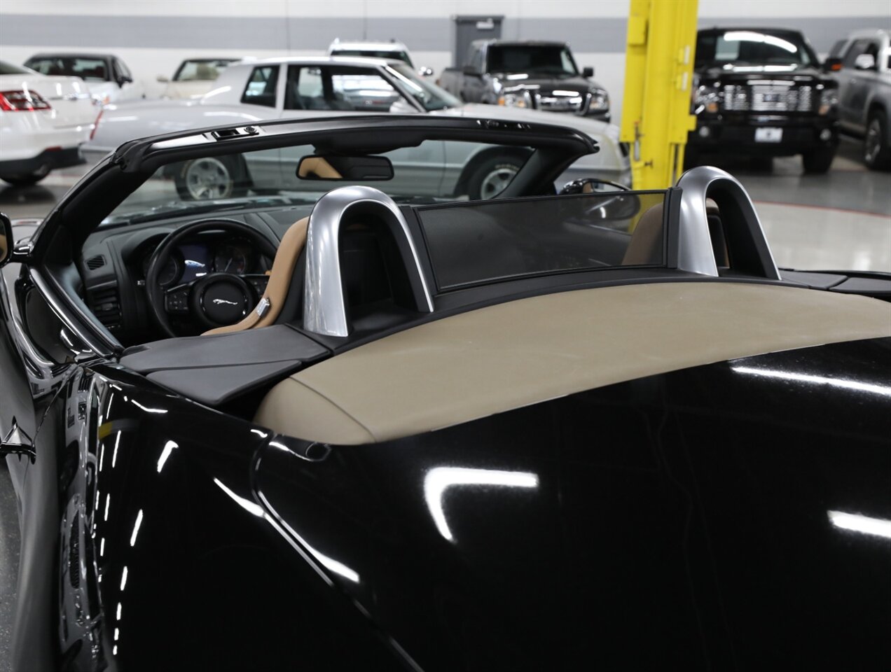 2014 Jaguar F-TYPE S - Photo 18 - Addison, IL 60101