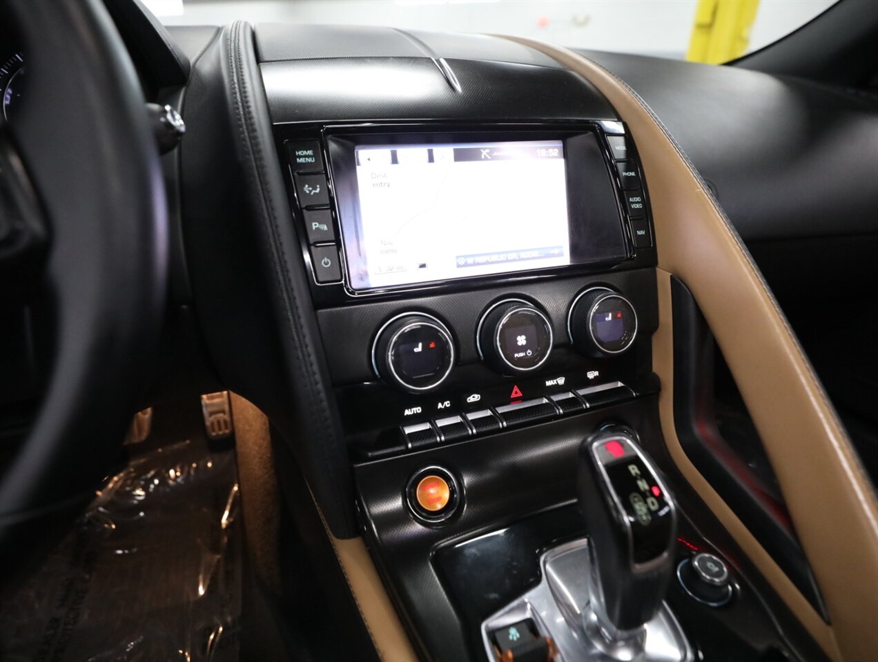 2014 Jaguar F-TYPE S - Photo 30 - Addison, IL 60101