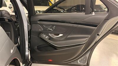 2020 Mercedes-Benz S 560 4MATIC   - Photo 32 - Addison, IL 60101