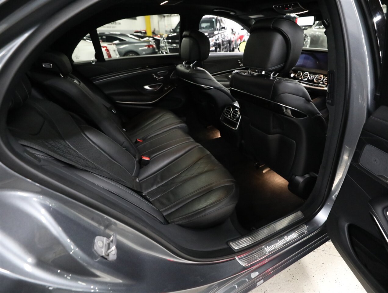 2020 Mercedes-Benz S 560 4MATIC - Photo 20 - Addison, IL 60101