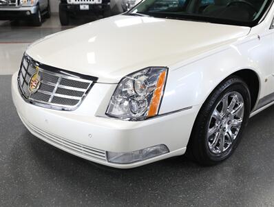 2008 Cadillac DTS Luxury I   - Photo 3 - Addison, IL 60101