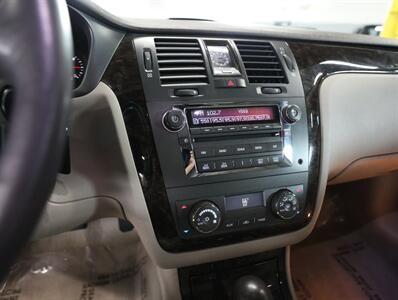 2008 Cadillac DTS Luxury I   - Photo 37 - Addison, IL 60101