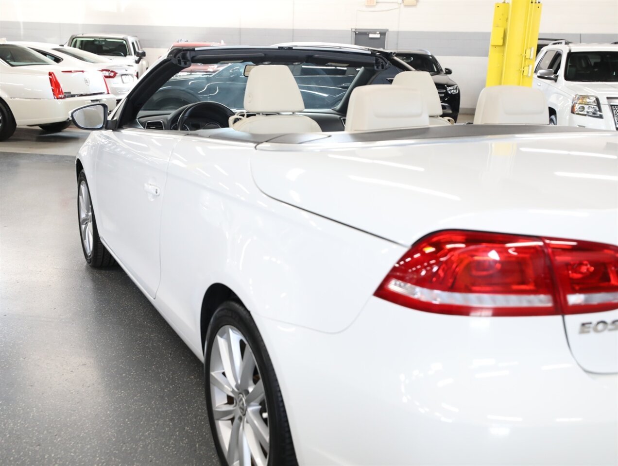 2013 Volkswagen Eos Komfort SULEV - Photo 23 - Addison, IL 60101