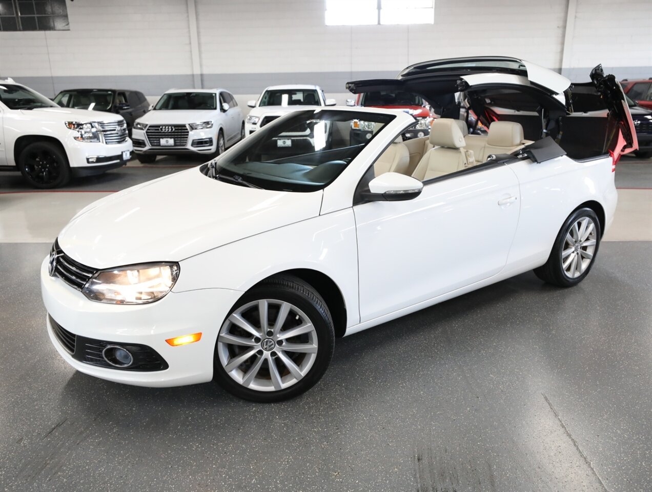 2013 Volkswagen Eos Komfort SULEV - Photo 7 - Addison, IL 60101